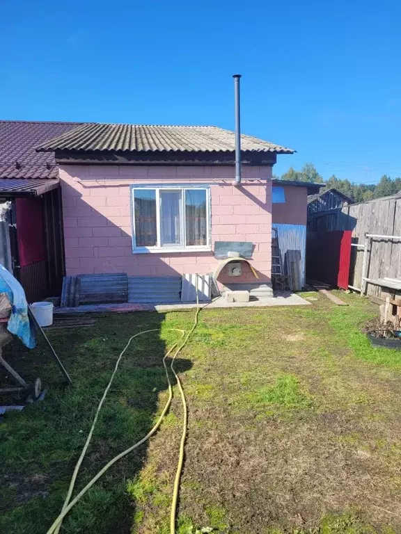 Дом в Брянская область, Навля рп ул. Березинка, 20 (46 м) - Фото 1