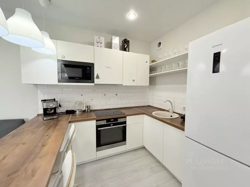 2-к кв. Свердловская область, Екатеринбург бул. Золотистый, 7 (60.7 м) - Фото 2