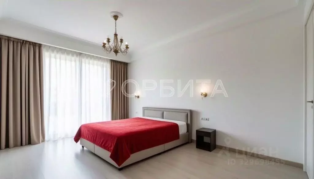 2-к кв. Тюменская область, Тюмень Кремлевская ул., 112к2 (66.0 м) - Фото 2