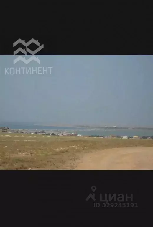 Участок в Крым, Черноморский район, Оленевское с/пос, с. Оленевка ул. ... - Фото 1