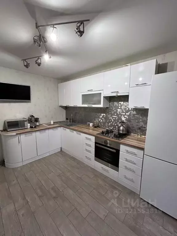 2-к кв. Северная Осетия, Владикавказ ул. Алихана Гагкаева, 7 (68.0 м) - Фото 1