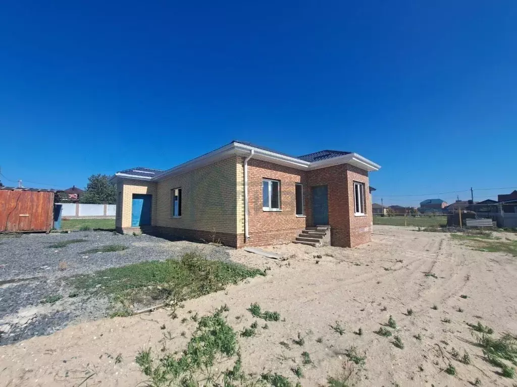 Дом в Ростовская область, Мясниковский район, с. Чалтырь ул. ... - Фото 2