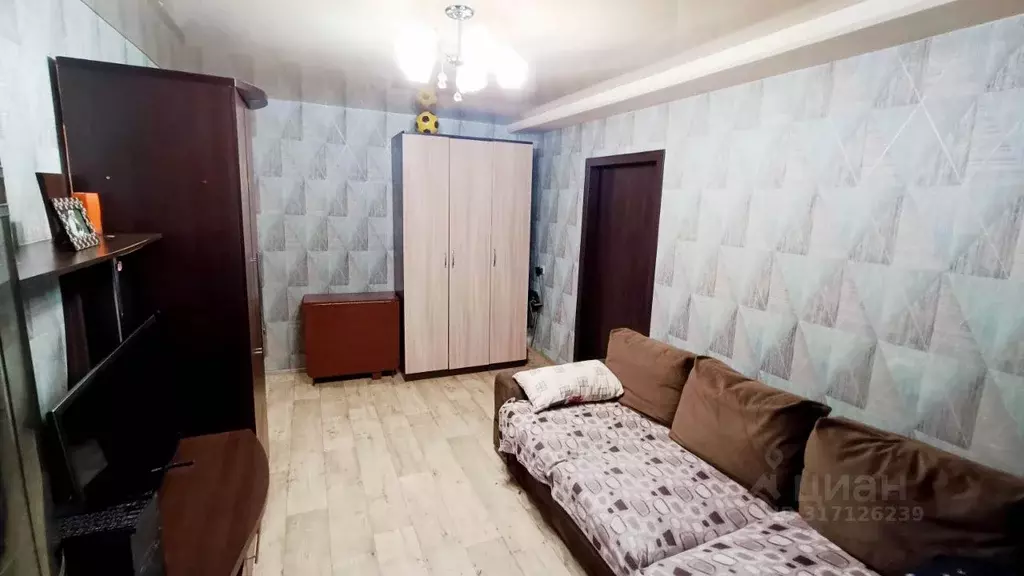 3-к кв. Красноярский край, Красноярск ул. Железнодорожников, 10А (55.3 ... - Фото 0