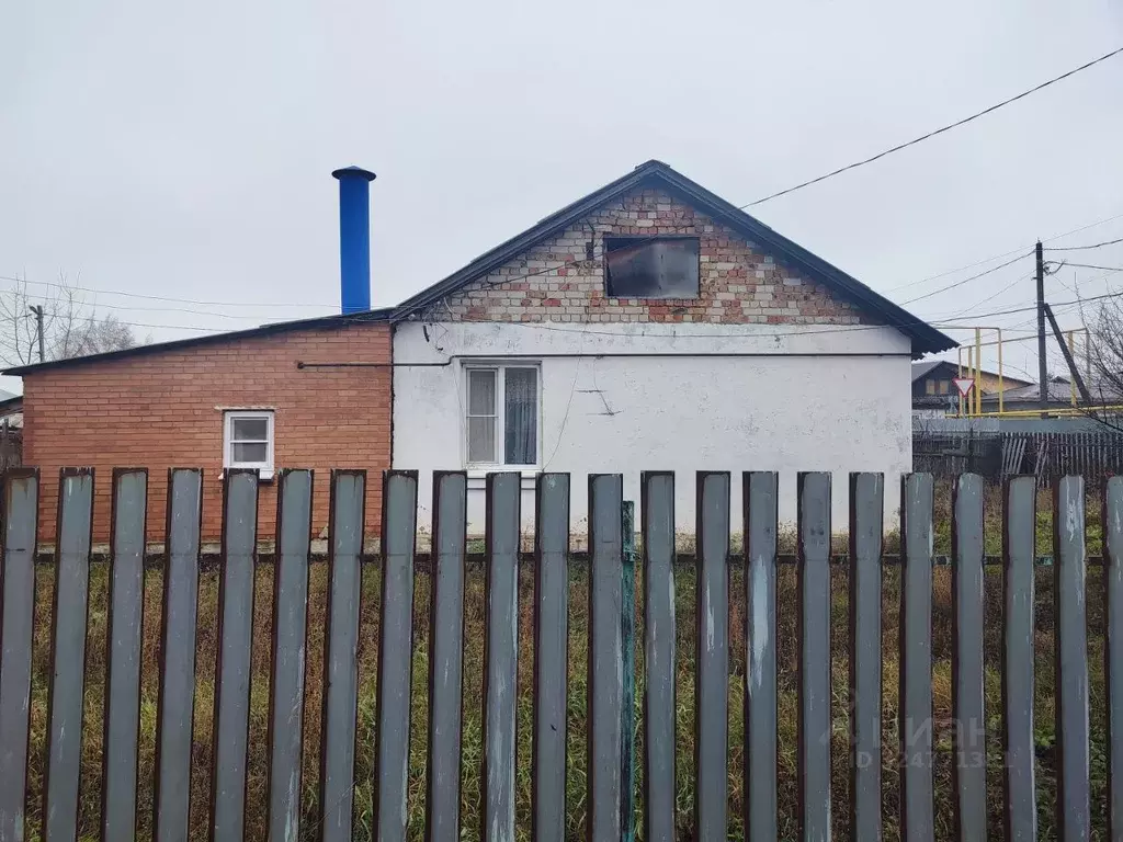 Дом в Самарская область, Ставропольский район, пос. Приморский пер. ... - Фото 1