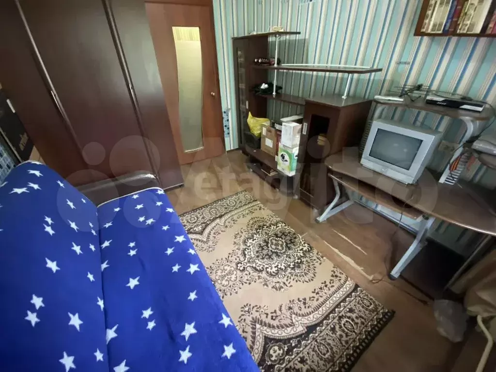 Комната 32 м в 2-к., 2/3 эт. - Фото 1