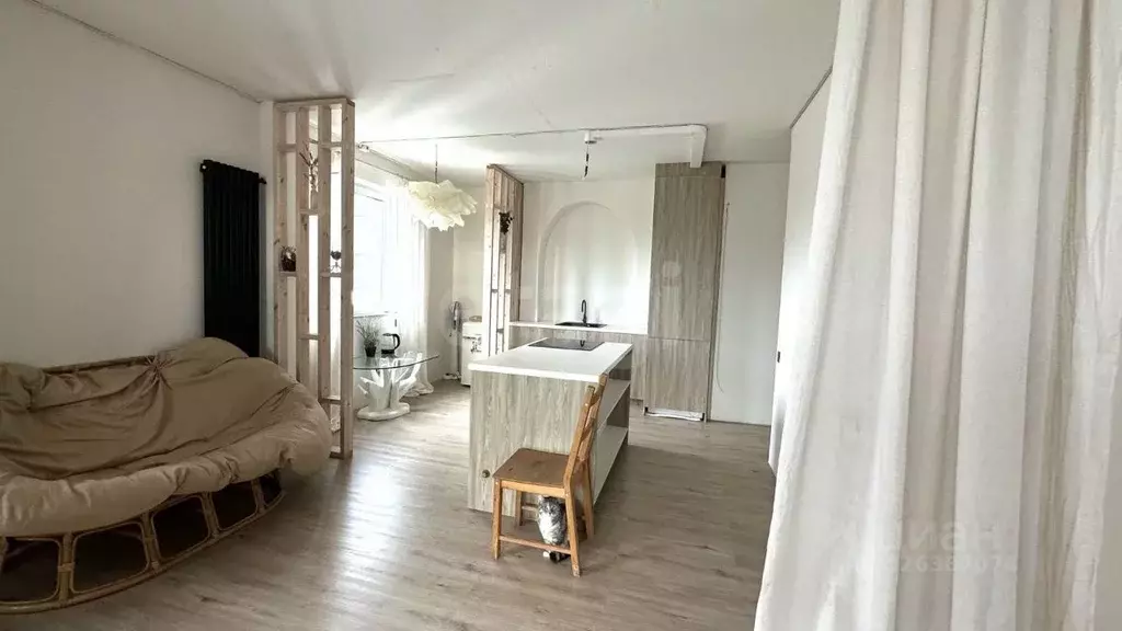 1-к кв. Тюменская область, Тюмень ул. Парада Победы, 17 (48.1 м) - Фото 2