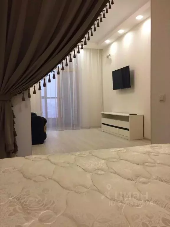 1-к кв. Волгоградская область, Волгоград Бакинская ул., 2А (48.0 м) - Фото 1