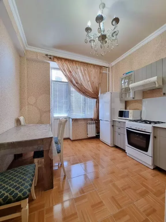 1-к. квартира, 55 м, 3/5 эт. - Фото 1