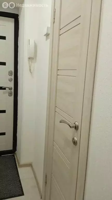 1-комнатная квартира: Тюмень, улица Свердлова, 2 (31 м) - Фото 1