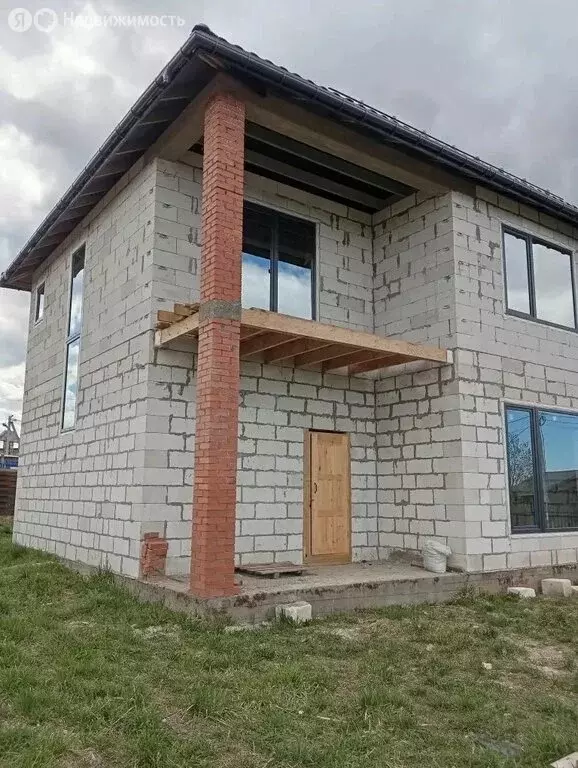 Дом в Ломоносовский район, деревня Гостилицы (146.6 м) - Фото 1