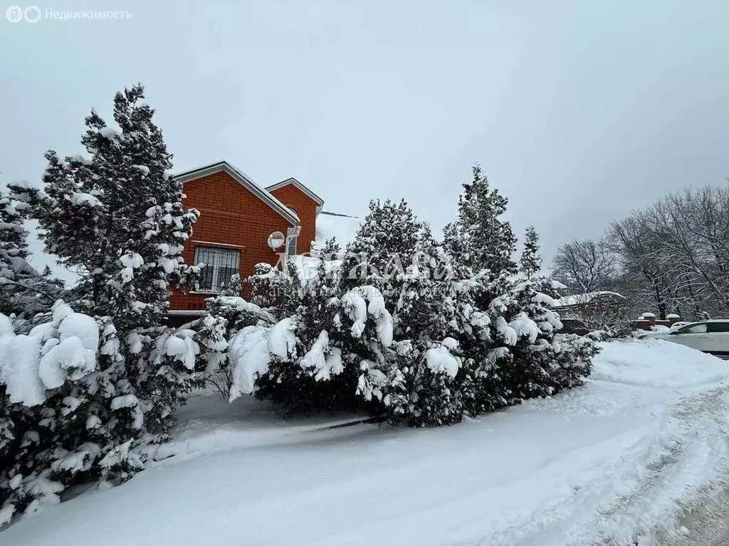 Дом в Старый Оскол, микрорайон Лесная Поляна (240 м) - Фото 1