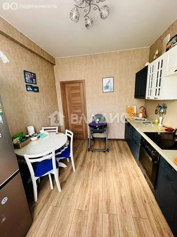2-комнатная квартира: Улан-Удэ, улица Гастелло, 7 (59.7 м) - Фото 0