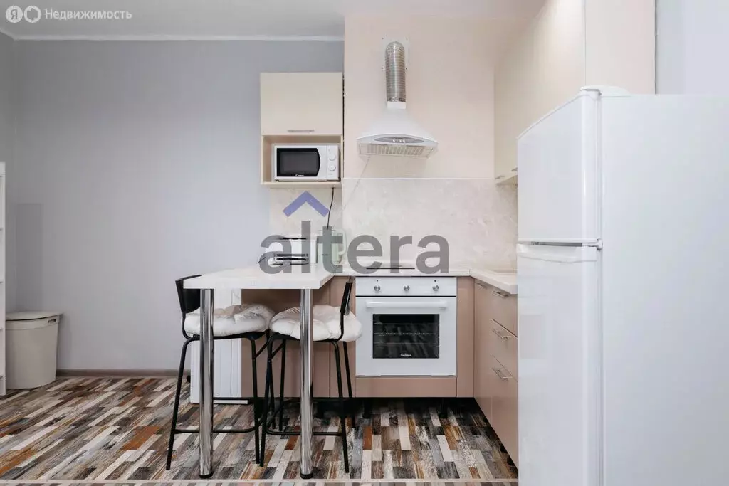 Квартира-студия: Казань, улица Рауиса Гареева, 109 (29.6 м) - Фото 1