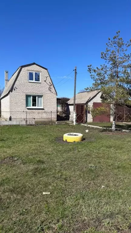 Дом в Воронежская область, Семилукский район, Латная рп ул. Титова, 16 ... - Фото 1