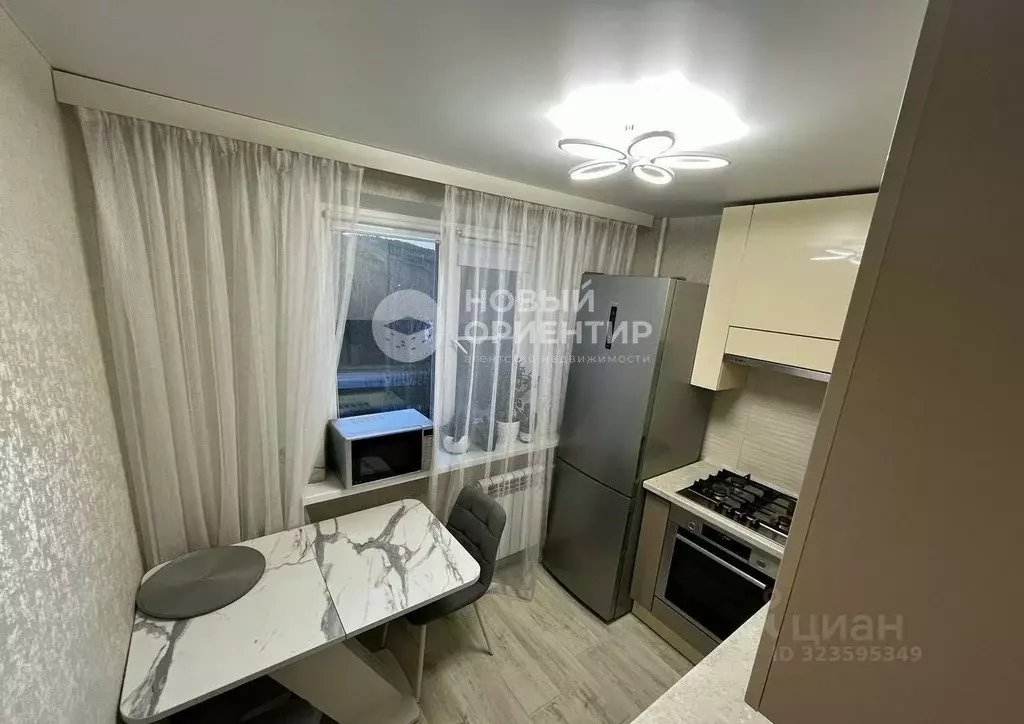 2-к кв. Свердловская область, Екатеринбург ул. Походная, 68 (41.5 м) - Фото 1