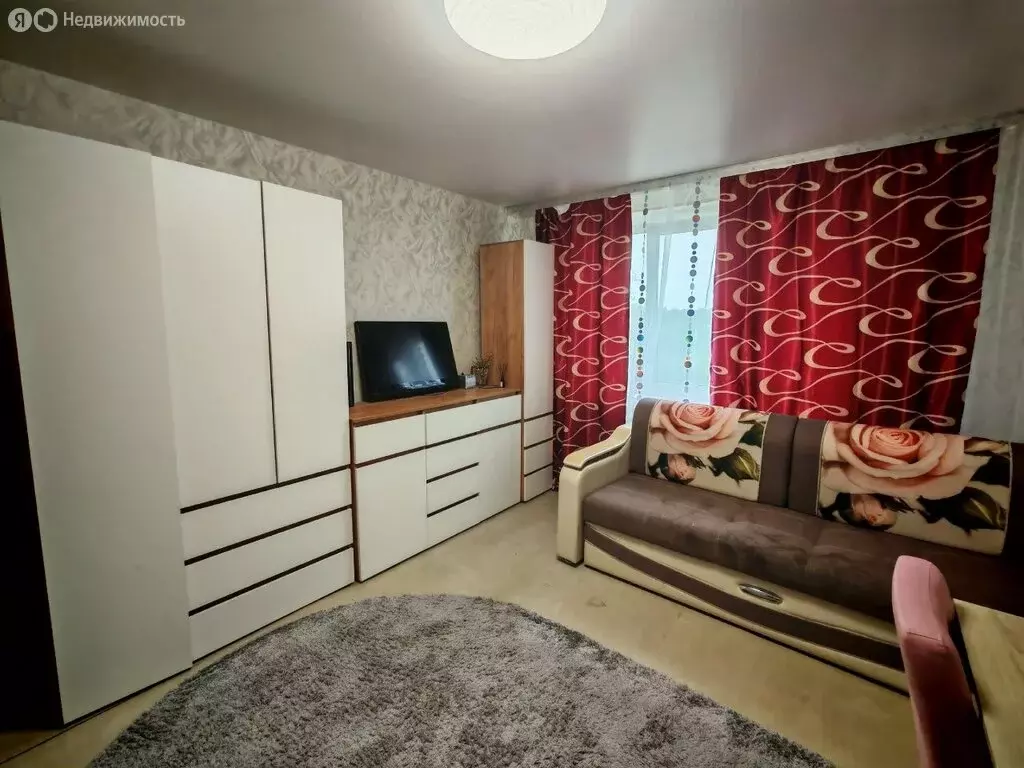 2-комнатная квартира: Тихвин, 2-й микрорайон, 13 (42 м) - Фото 0