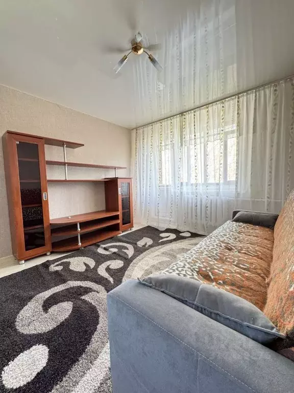 1-к кв. Свердловская область, Екатеринбург ул. Металлургов, 34 (33.0 ... - Фото 1