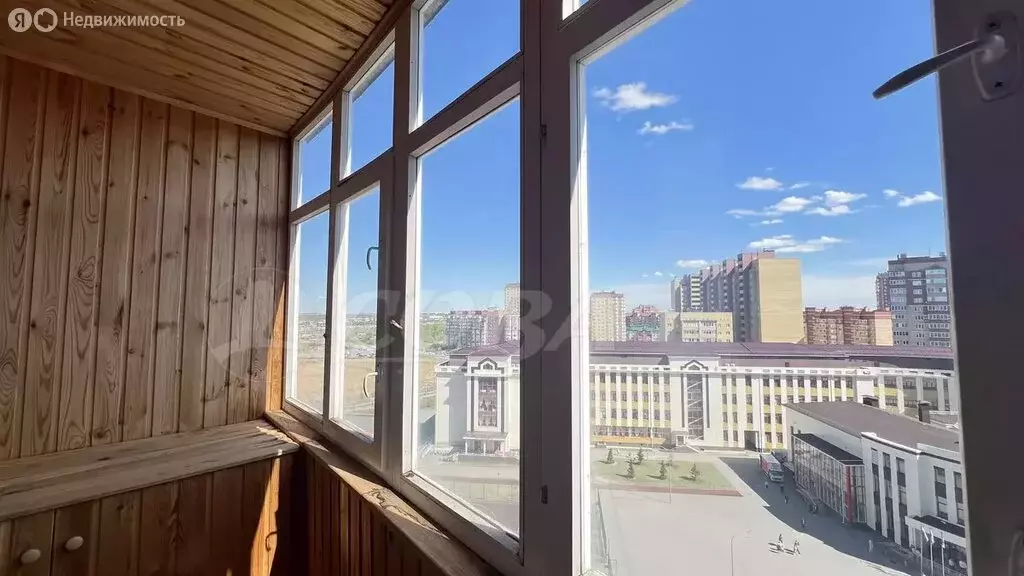 1-комнатная квартира: Тюмень, микрорайон Восточный-2, улица Ивана ... - Фото 0
