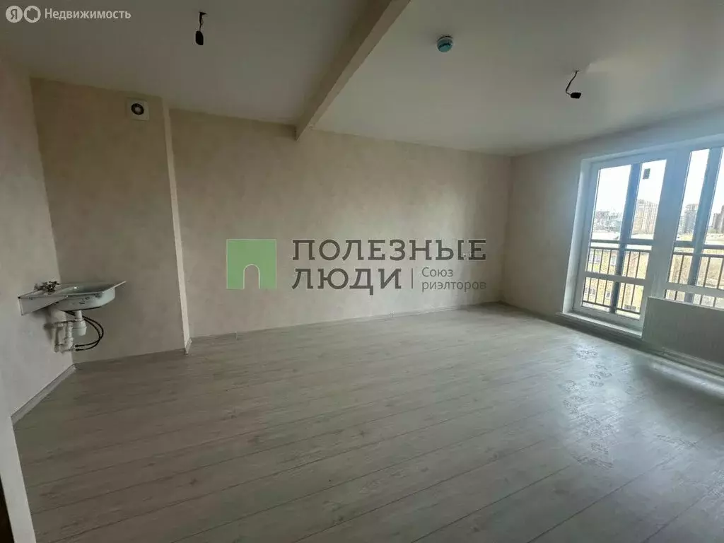 1-комнатная квартира: Красноярск, улица Спандаряна, 1 (33.5 м) - Фото 1