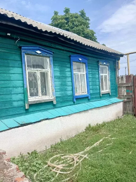 Дом в Саратовская область, Аткарск ул. Луначарского, 89 (54 м) - Фото 0