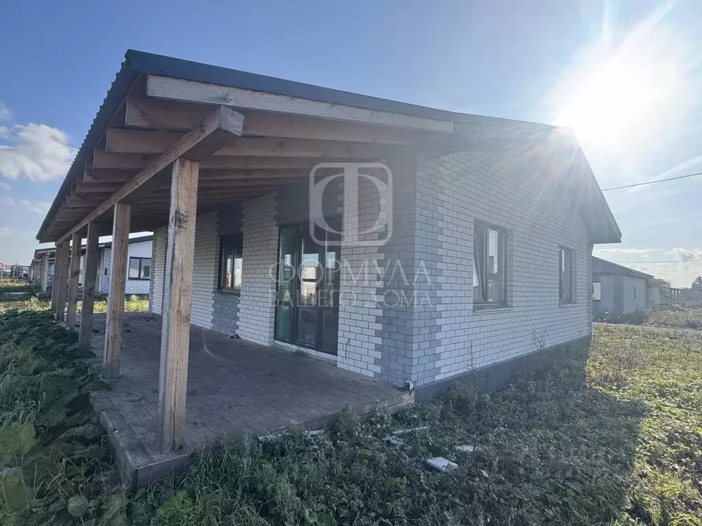 Дом в Свердловская область, Сысертский муниципальный округ, пос. ... - Фото 1