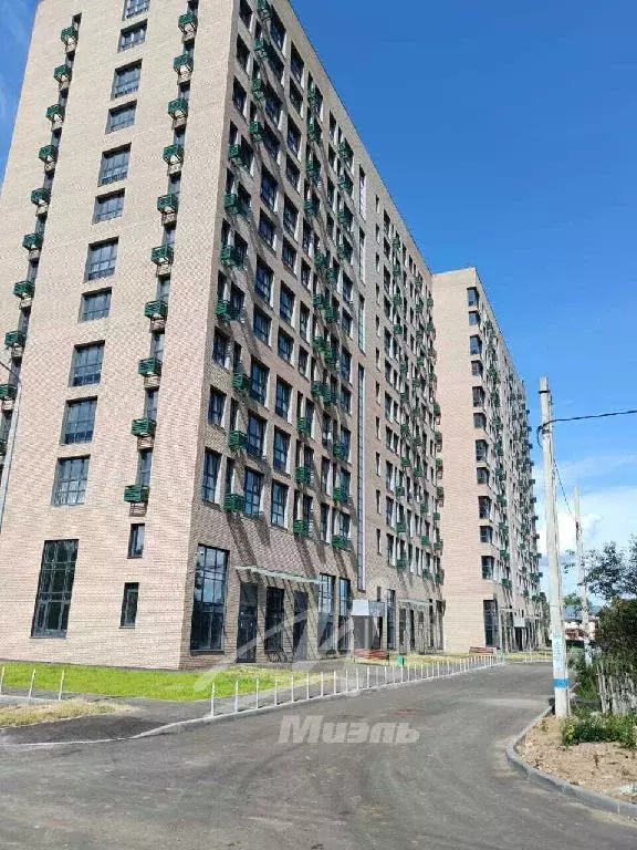 Продается 3-комнатная квартира - Фото 2