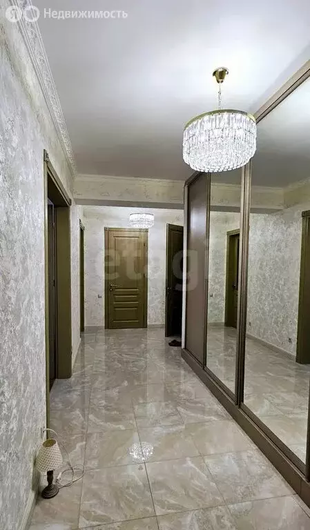 2-комнатная квартира: Владикавказ, улица Гастелло, 71к1 (85 м) - Фото 1