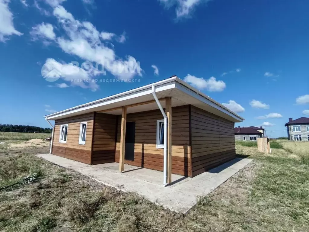 Дом в Чувашия, Канашский муниципальный округ, д. Большие Бикшихи  (87 ... - Фото 1