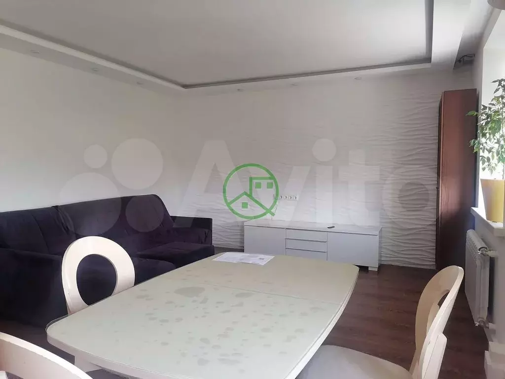 2-к. квартира, 56 м, 3/3 эт. - Фото 1