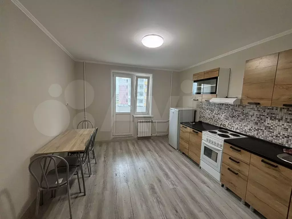 2-к. квартира, 70,5 м, 2/7 эт. - Фото 0