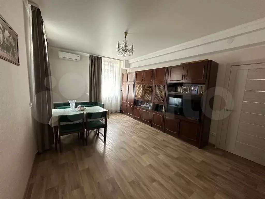2-к. квартира, 56 м, 1/5 эт. - Фото 1