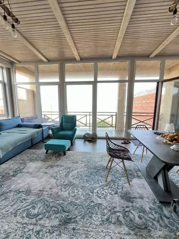 Таунхаус в Дагестан, Махачкала Караман-5 мкр, туп. 3-й Хвойный (270 м) - Фото 1