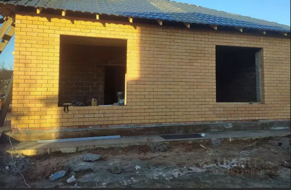 Дом в Оренбургская область, Оренбургский район, с. Нежинка  (90 м) - Фото 1