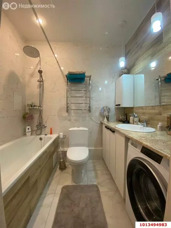 2-комнатная квартира: Краснодар, улица Цезаря Куникова, 24к3 (52.3 м) - Фото 0