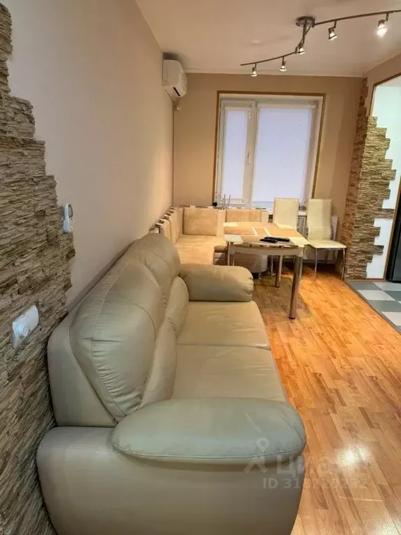 2-к кв. Коми, Усинск ул. Нефтяников, 40/1 (66.0 м) - Фото 1