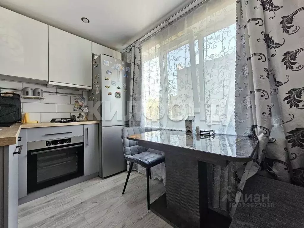 2-к кв. Брянская область, Брянск Вокзальная ул., 148 (51.8 м) - Фото 2