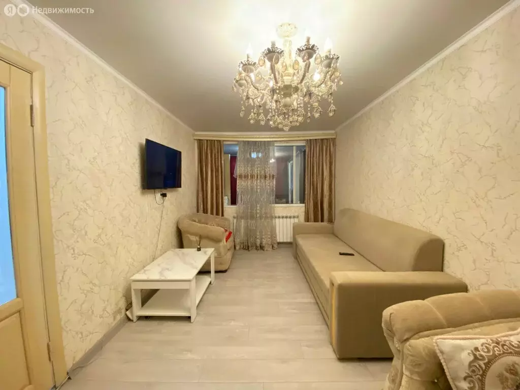 2-комнатная квартира: Дербент, улица Коркмасова, 1 (55 м) - Фото 1