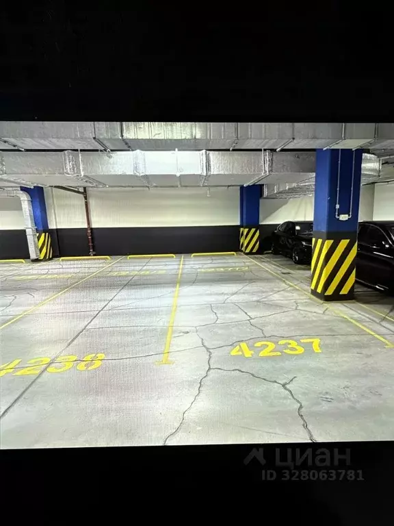 Гараж в Москва 1-й Красногвардейский проезд, 19 (29 м) - Фото 1