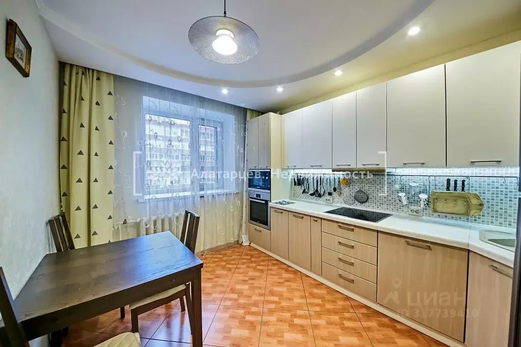 3-к кв. Томская область, Томск просп. Фрунзе, 26 (95.0 м) - Фото 1