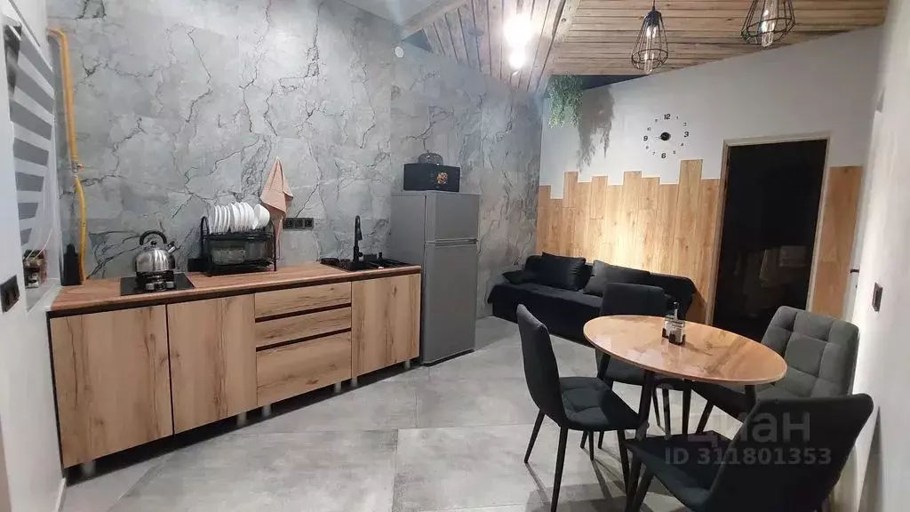 1-к кв. Крым, Бахчисарай ул. Вишневая, 3 (38.0 м) - Фото 0