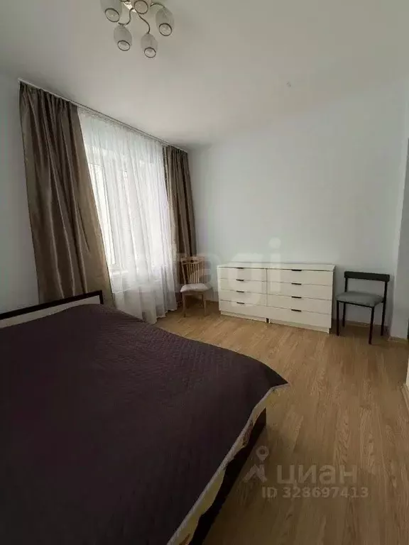 2-к кв. Тюменская область, Тюмень ул. Бориса Опрокиднева, 2к1 (74.0 м) - Фото 2