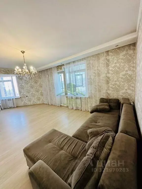 3-к кв. Бурятия, Улан-Удэ Комсомольская ул., 1В (88.8 м) - Фото 1