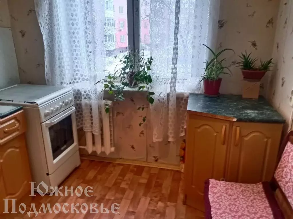 3-к кв. Московская область, Серпухов ул. Декабристов, 1 (56.0 м) - Фото 0