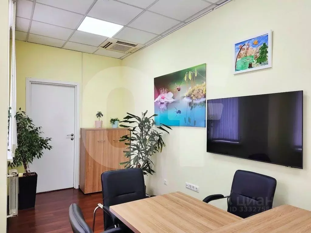 Офис в Москва ул. Земляной Вал, 68/18С5 (376 м) - Фото 1