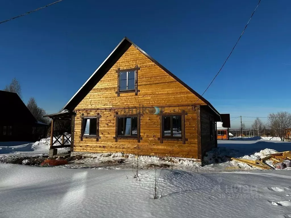 Дом в Башкортостан, Иглинский сельсовет, с. Иглино ул. Владимирская, ... - Фото 1