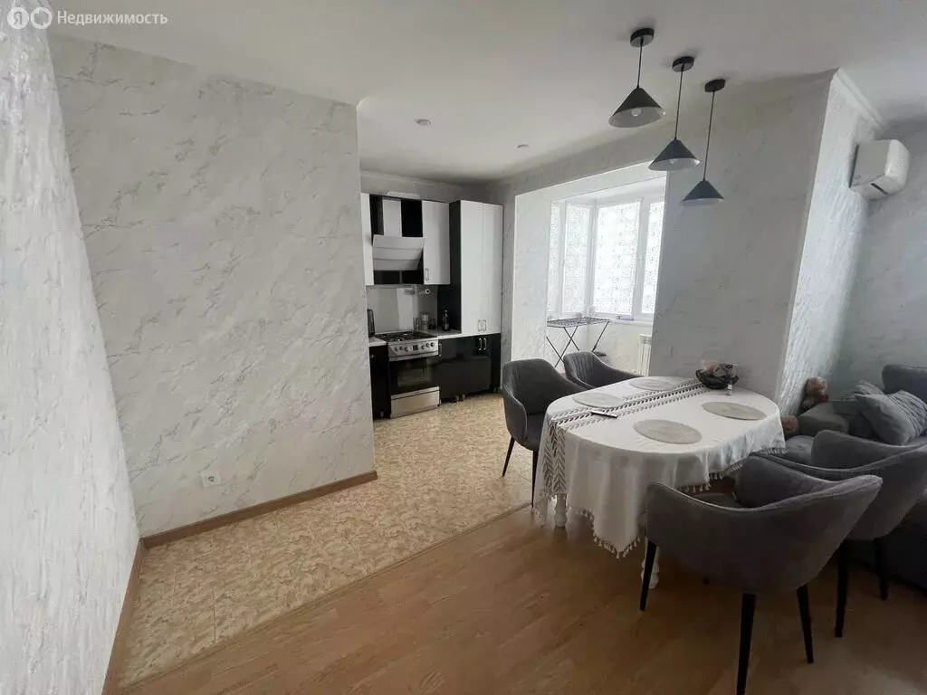 2-комнатная квартира: Владикавказ, улица Зураба Магкаева, 10к2 (62 м) - Фото 2