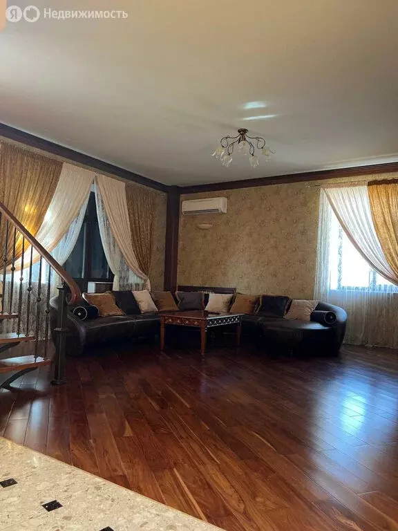 7-комнатная квартира: Тюмень, улица Пржевальского, 35 (256 м) - Фото 1