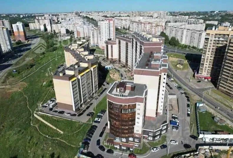 Помещение свободного назначения в Чувашия, Чебоксары просп. ... - Фото 1