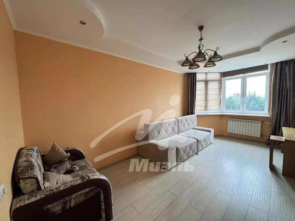 1-к кв. Москва пос. Знамя Октября, Родники мкр, 9 (50.0 м) - Фото 2
