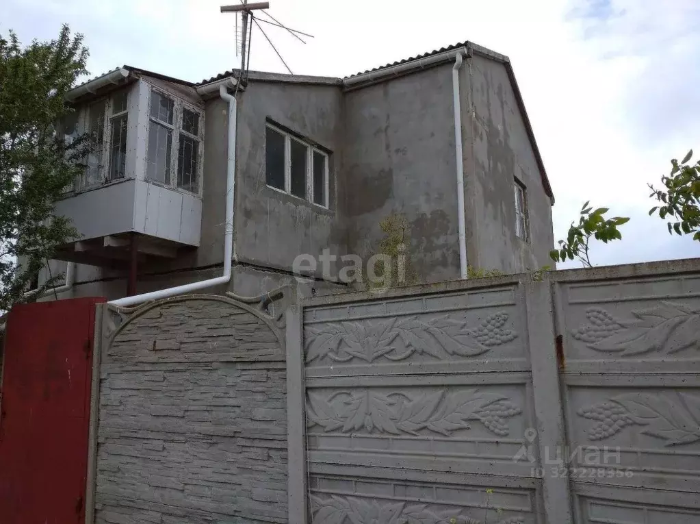 Дом в Крым, Сакский район, с. Фрунзе  (110 м) - Фото 1